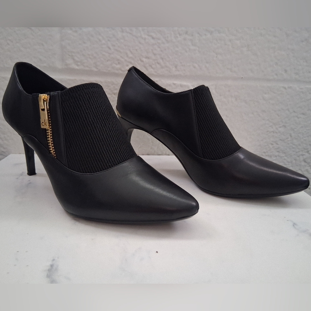 Calvin Klein Jalana Pointed-Toe Shooties